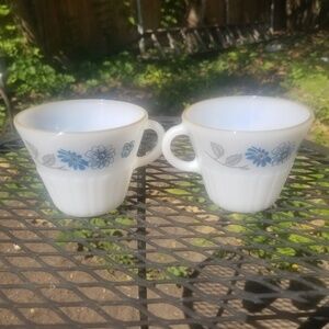 Termocrisa White Milk Glass Tea Coffee Cups- VTG